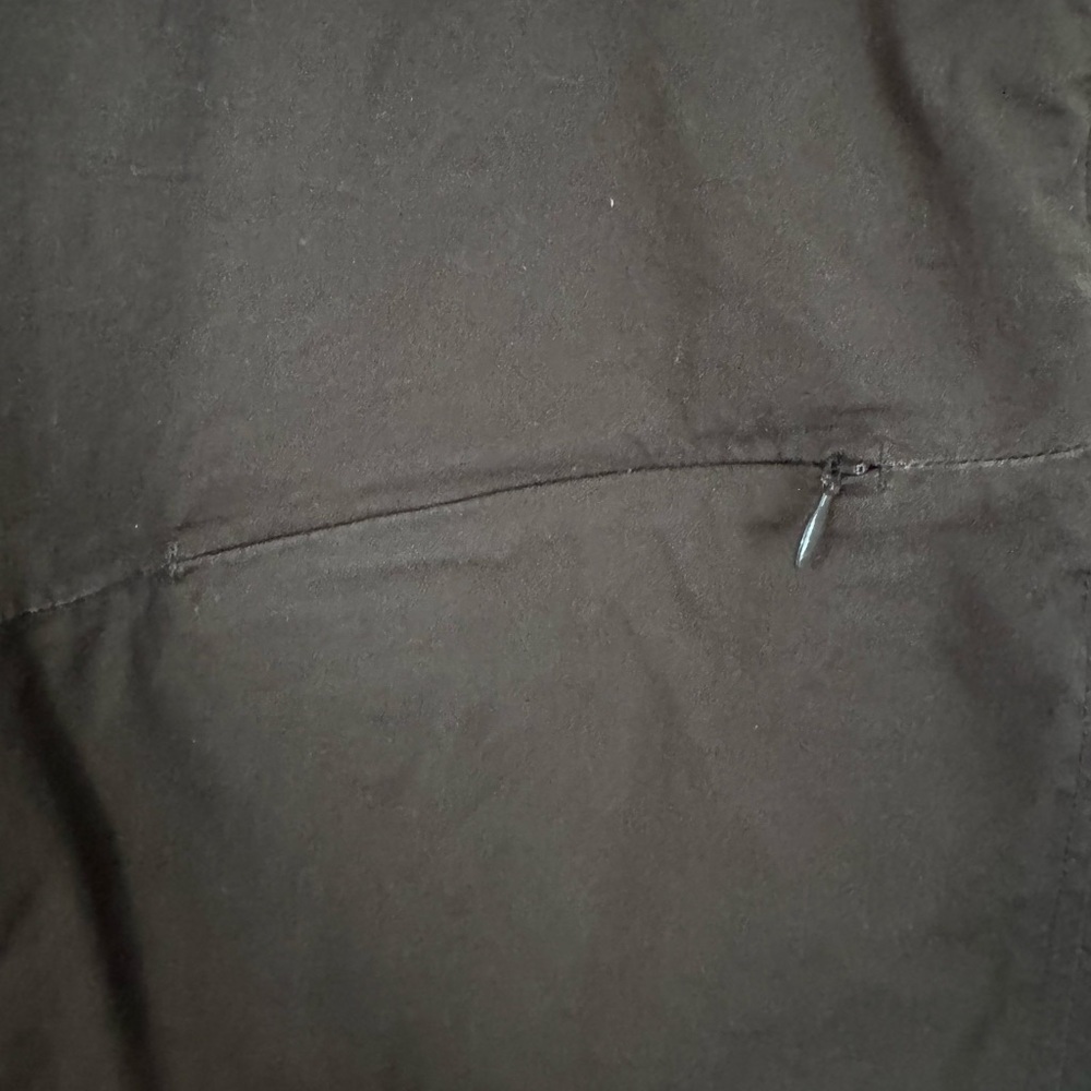 Duluth Trading Company gray skort - Picture 4 of 6